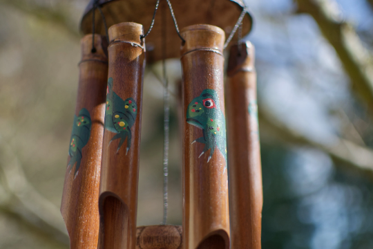 Simple Bamboo Wind Chime - Frog Print